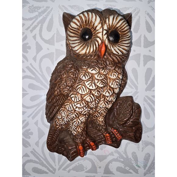 Vintage 1970s Owl Wall Plaques – Set of 2 – Retro Brown & Cream Lightweight - Picture 3 of 11